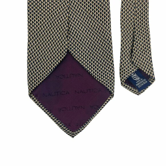 Nautica Necktie Men's Long Traditional Black Yellow Triangle Pattern 100% Silk - Picture 4 of 7